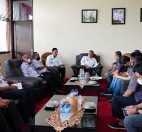 Bupati Lamsel pinta PT. PLN Persero, Listrik Ke Desa Wisata Cepat Terpenuhi