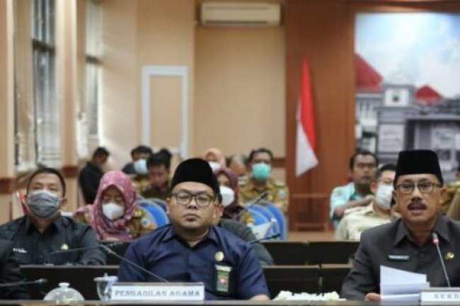 Sekretaris Daerah Lampung Selatan Sampaikan Ranperda Pertanggungjawaban APBD Tahun 2021