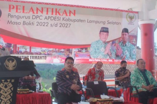 Buka Bimtek Peningkatan Kapasitas Aparatur Pemerintahan Desa, Nanang Pinta Kades Gali Potensi Daerah