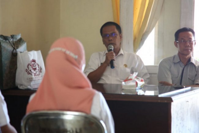 Kadis Kominfo Lamsel Lepas Sekdinnya Pensiun