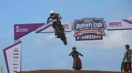 Bupati CUP Grasstrack Motocross Championship 2023, Pembalap berbagai daerah Hadir di Kalianda