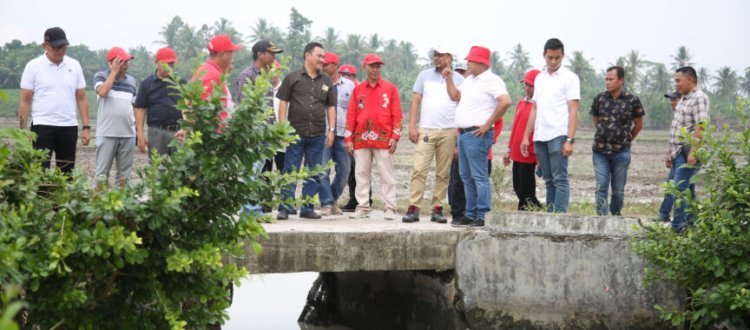 Bupati Nanang Tinjau Jembatan Roboh di Desa Kedaung